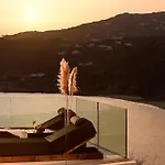 Wonderful Chrysta Villa Mykonos Town