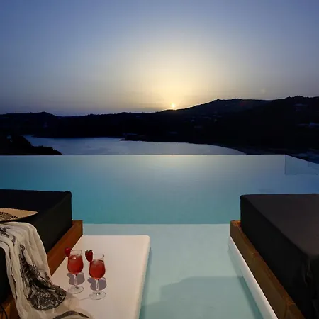 Wonderful Chrysta * Elia (Mykonos)